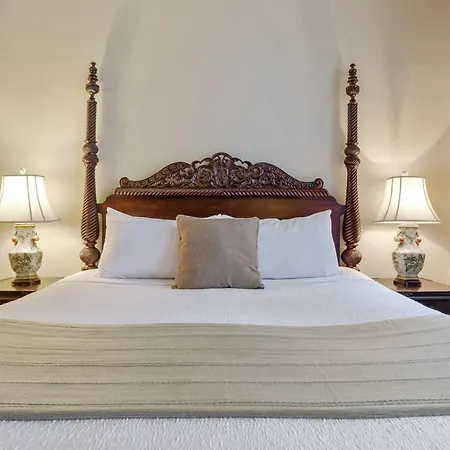 Voco St By Ihg Hotel 4*