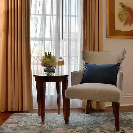 Voco St By Ihg Hotel New Orleans
