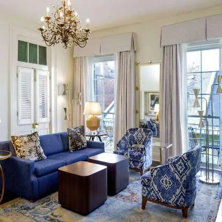 Provincial Hotel 4*