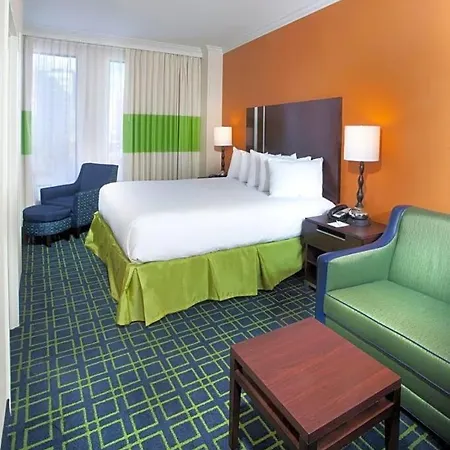 Royal St. Charles Hotel 3*