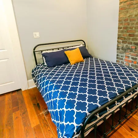 Historic Treme Creole Historic Getaways W Pool Bed & Breakfast 3*