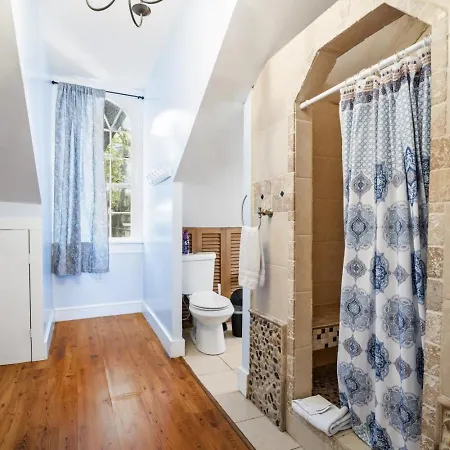 Holiday home Governors Mansion 5 Bedroom-3 Bath