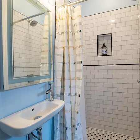 St Philip Gem 5 Bed-5 Bath Steps To Fq - Monthly Holiday home