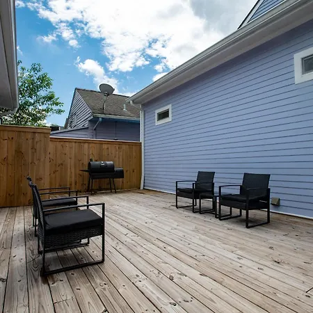 Holiday home St Philip Gem 5 Bed-5 Bath Steps To Fq - Monthly