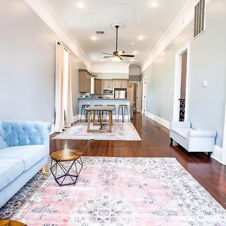 St Philip Gem 5 Bed-5 Bath Steps To Fq - Monthly * New Orleans
