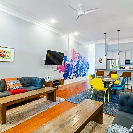 Apartment Governors Historic 5bed-5ba *