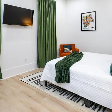 Holiday home Shimmering New Nola Tvs In Bedrooms & Parking New Orleans