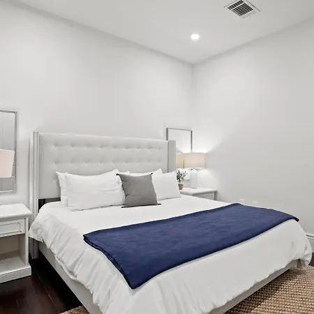 Group-friendly Near Bourbon Street Hotel New Orleans