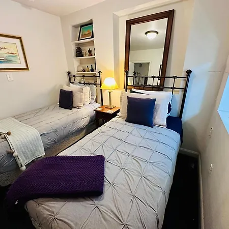 Apartment 3 Bedroom Private First Floor Apartment In Marigny Sleeps 6 Walk To Frenchmen & Bourbon & French Quarter *