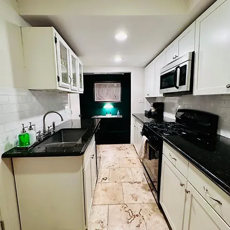 Apartment 3 Bedroom Private First Floor Apartment In Marigny Sleeps 6 Walk To Frenchmen & Bourbon & French Quarter New Orleans