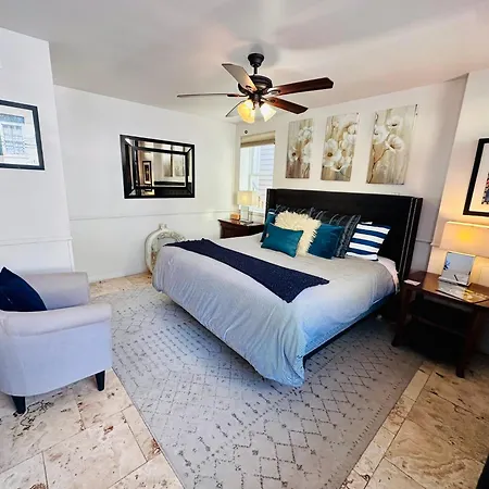3 Bedroom Private First Floor Apartment In Marigny Sleeps 6 Walk To Frenchmen & Bourbon & French Quarter * New Orleans