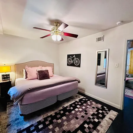 3 Bedroom Private First Floor Apartment In Marigny Sleeps 6 Walk To Frenchmen & Bourbon & French Quarter Apartment New Orleans