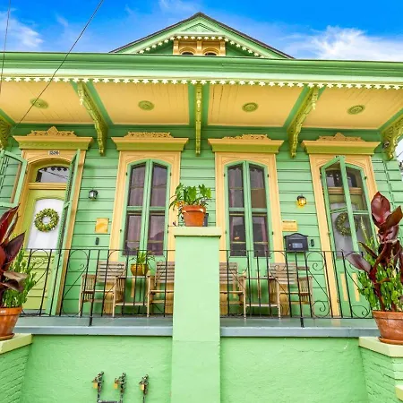 Bed & Breakfast Ursulines Colorful Historic Near French Qtr New Orleans