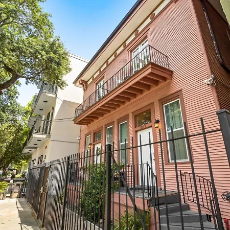 Apartment Governors Historic 5bed-5ba