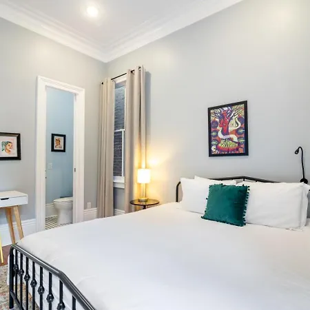 Governors Historic 5bed-5ba Apartment