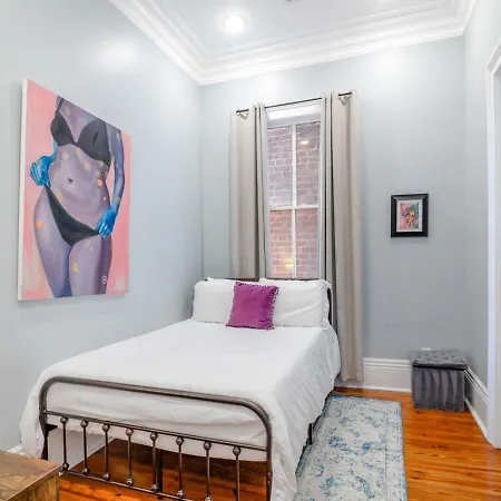 Apartment Governors Historic 5bed-5ba
