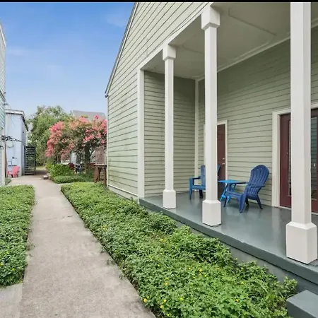 Cute 1bed 1bath 4 Blocks From French Q And Steps To Jazz & Music Venues Apartment *