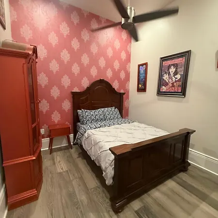 Hotel Blue Crawfish Boutique & Pool Bar New Orleans
