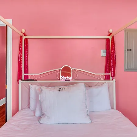 Barbie Dream W Hot Tub Sauna Near Fq New Orleans