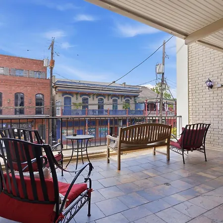 Frenchmen Private Wd Pool & Hot Tub Access