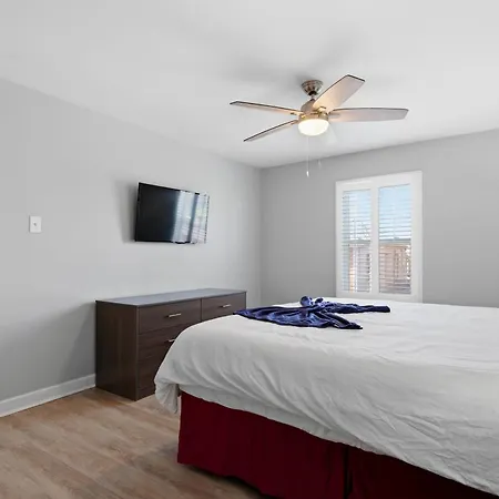 Frenchmen St 2br Hideaway W Pool & Hot Tub 3* New Orleans
