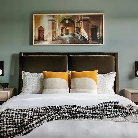 Chic Nola Heated Pool & Holiday home New Orleans
