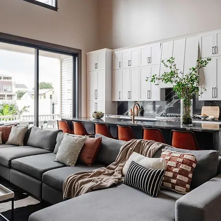 Holiday home Stylish 7 Bedroom Luxe Heated Pool & New Orleans