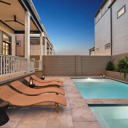 New Luxury Heated Pool & *