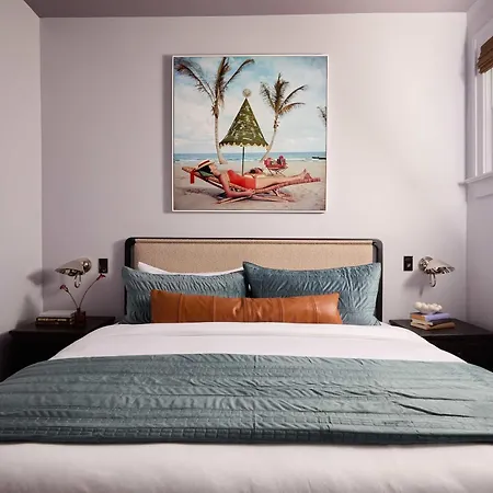 Remodeled Magazine Oasis Shared Heated Pool&spa