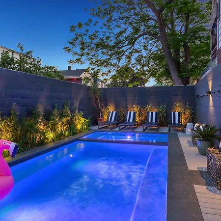 Holiday home New Private With Pool And Near Fq