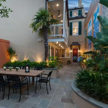 Holiday home Elegant Cbd With Courtyard & Balcony New Orleans