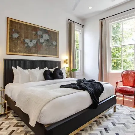 Holiday home Historic Luxury Retreat *