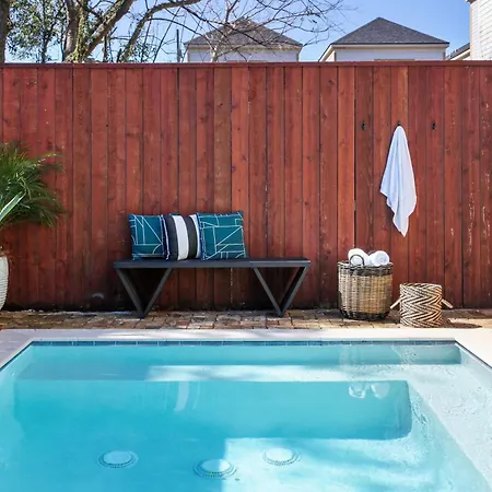 Holiday home Beautiful Renovated With Private Heated Pool