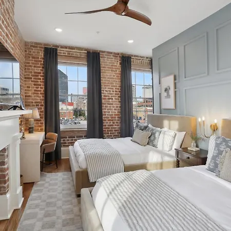 10 Bed & 10 Bath Luxury Cbd - Private Pool *
