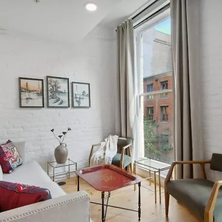 Hotel Two Expansive Near French Quarter *