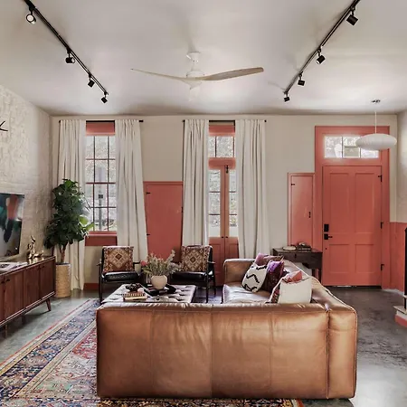 Luxury Historic Neat To Downtown