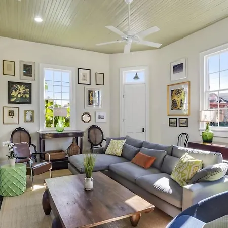 Holiday home Contemporary Designer Near French Quarter New Orleans