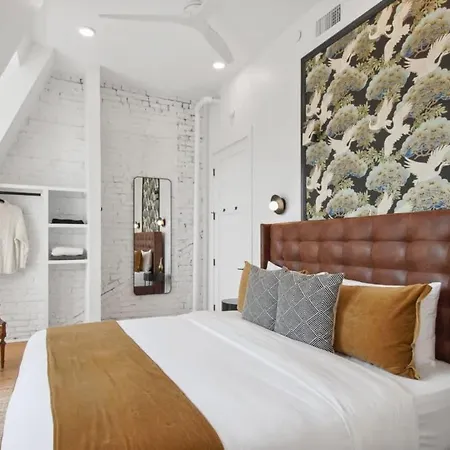 Trendy Cbd Near French Quarter Hotel