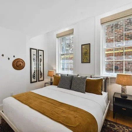 Two Luxe Cbd Near French Quarter Hotel