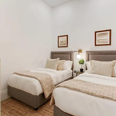 Sleek Historic Southern 5 Min To Fq Hotel *