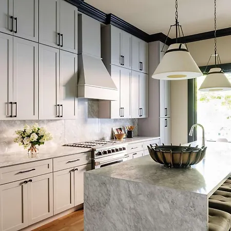 New Private With Pool And Near Fq
