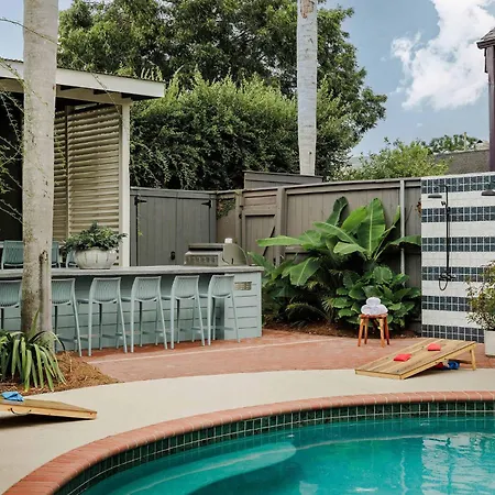 Historic Luxurious Heated Pool &