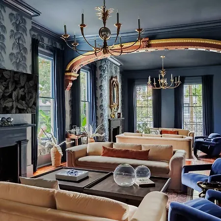 Holiday home Historic Luxurious Heated Pool & New Orleans