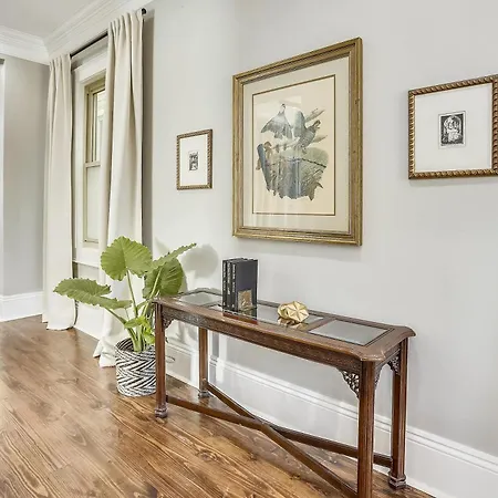 Luxe With Back Patio Near Frenchmen Holiday home New Orleans