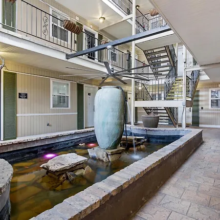 Frenchmen Private W Pool & Hot Tub Access 3*
