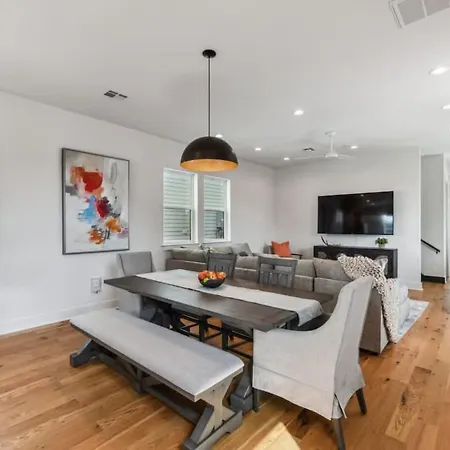 Elegant Stylish With Hot Tub & Pergola * New Orleans