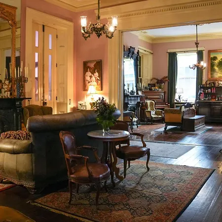 The Olivier House 3*