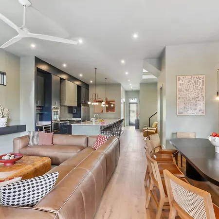 Chic Nola Heated Pool & Holiday home New Orleans