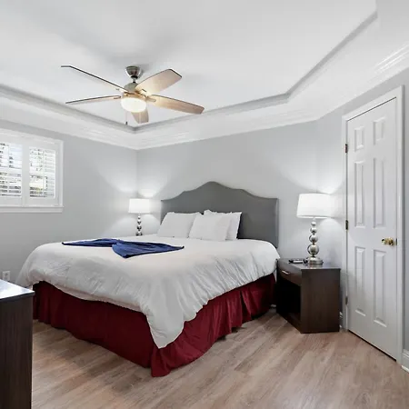 Chic 1br Retreat On Frenchmen Street W Pool Aparthotel