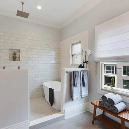 Sunny Midcentury Luxury Near French Quarter * New Orleans